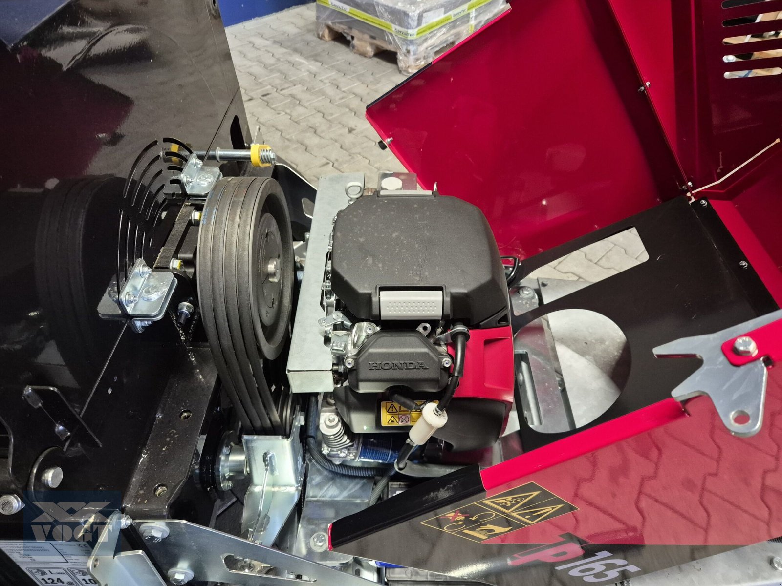 Holzhacker & Holzhäcksler del tipo TP 165 MOBILE Holzhacker /Holzhäcksler mit Benzinmotor und PKW-Fahrwerk-Lagergerät, Neumaschine In Schmallenberg (Immagine 10)