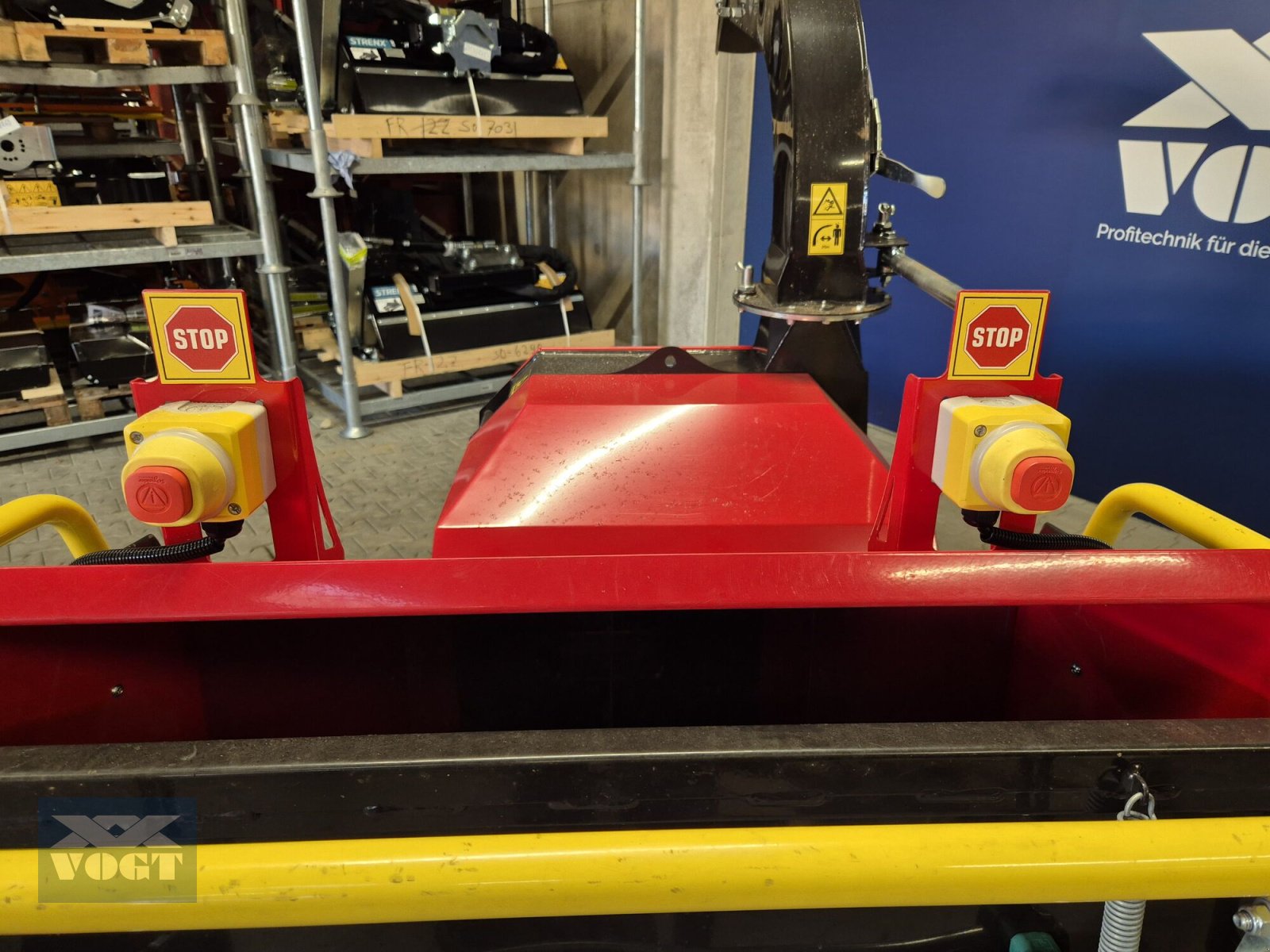 Holzhacker & Holzhäcksler του τύπου TP 165 MOBILE Holzhacker /Holzhäcksler mit Benzinmotor und PKW-Fahrwerk, Gebrauchtmaschine σε Schmallenberg (Φωτογραφία 15)