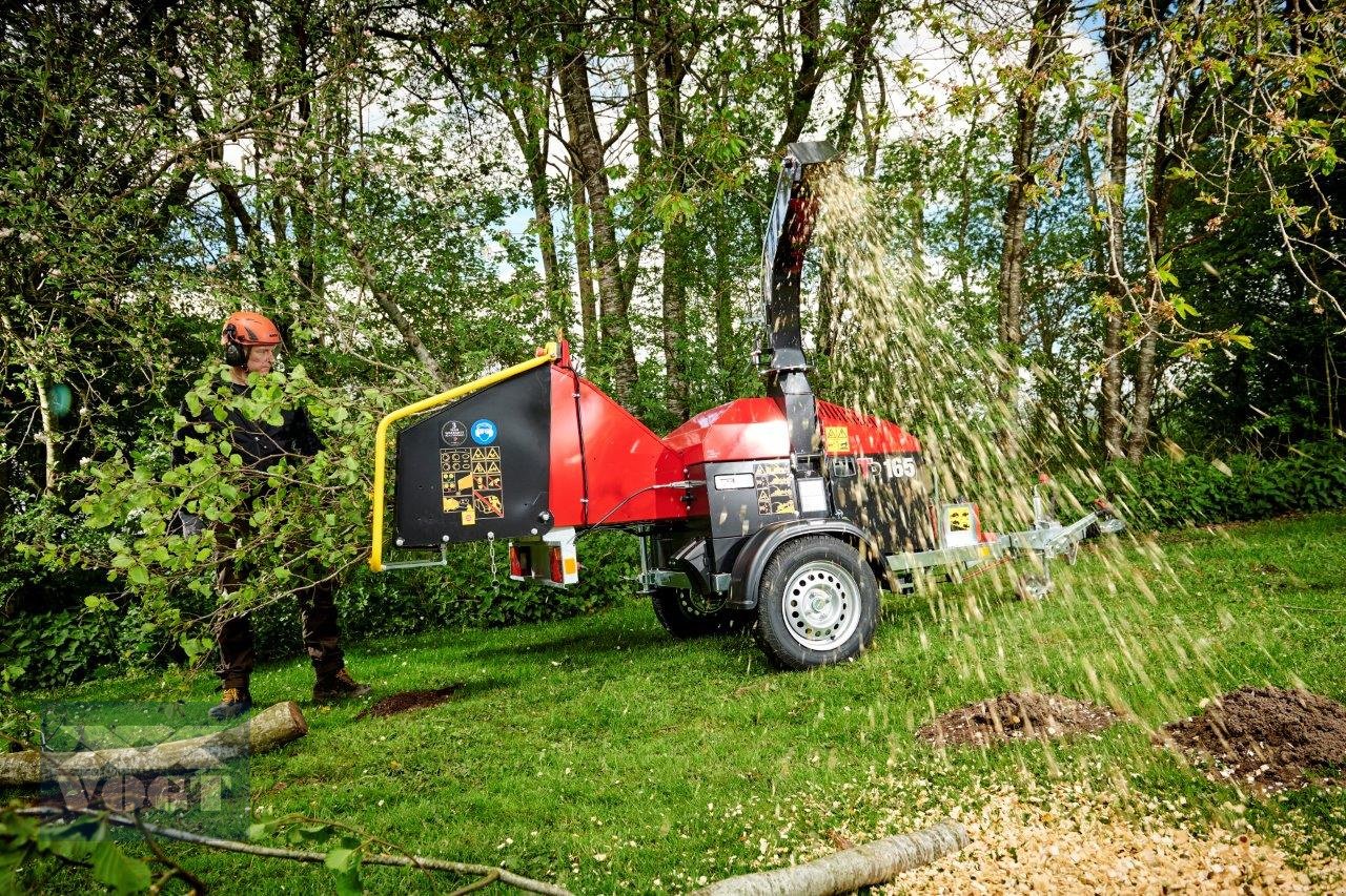 Holzhacker & Holzhäcksler des Typs TP 165 MOBILE Holzhacker /Holzschredder mit Benzinmotor & PKW-Fahrwerk-Lagergerät-Aktion, Neumaschine in Schmallenberg (Bild 11)