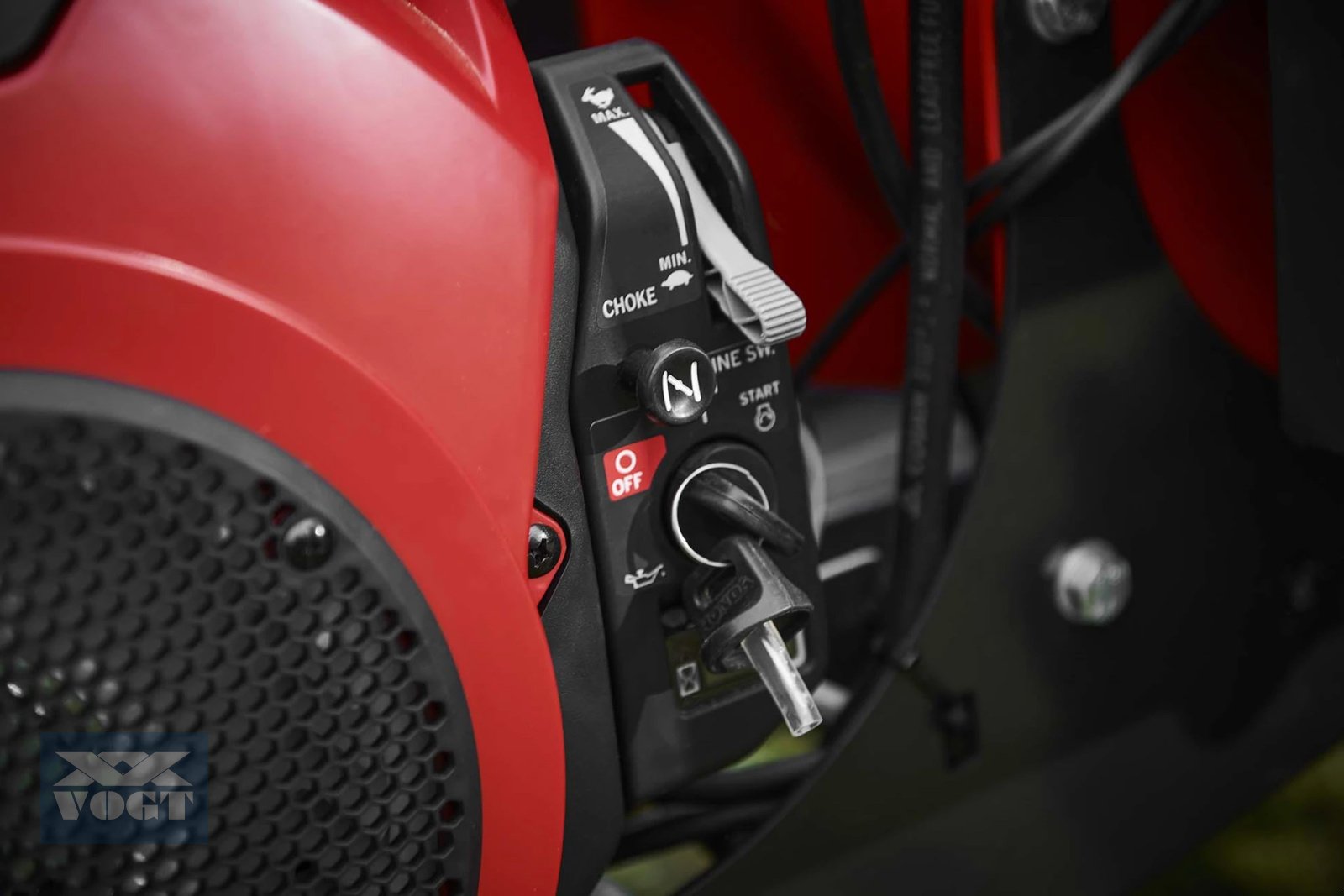 Holzhacker & Holzhäcksler от тип TP 166 MOBILE Holzhacker mit Benzinmotor und PKW-Fahrwerk-Lagergerät-Aktion, Neumaschine в Schmallenberg (Снимка 9)