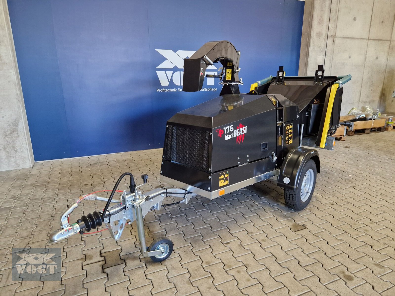 Holzhacker & Holzhäcksler typu TP 176 BLACK BEAST Holzhacker /Holzhäcksler mit Dieselmotor und PKW-Fahrwerk NEU, Neumaschine w Schmallenberg (Zdjęcie 2)