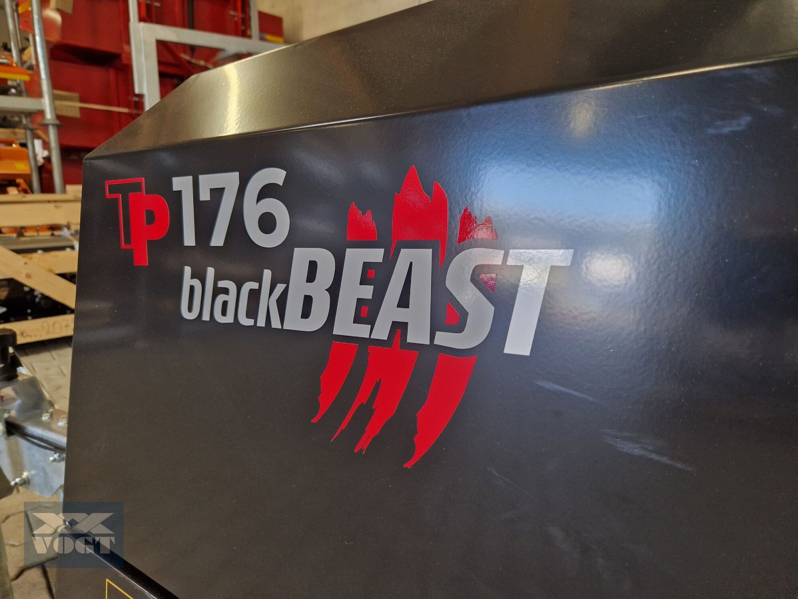 Holzhacker & Holzhäcksler typu TP 176 BLACK BEAST Holzhacker /Holzhäcksler mit Dieselmotor und PKW-Fahrwerk NEU, Neumaschine w Schmallenberg (Zdjęcie 12)