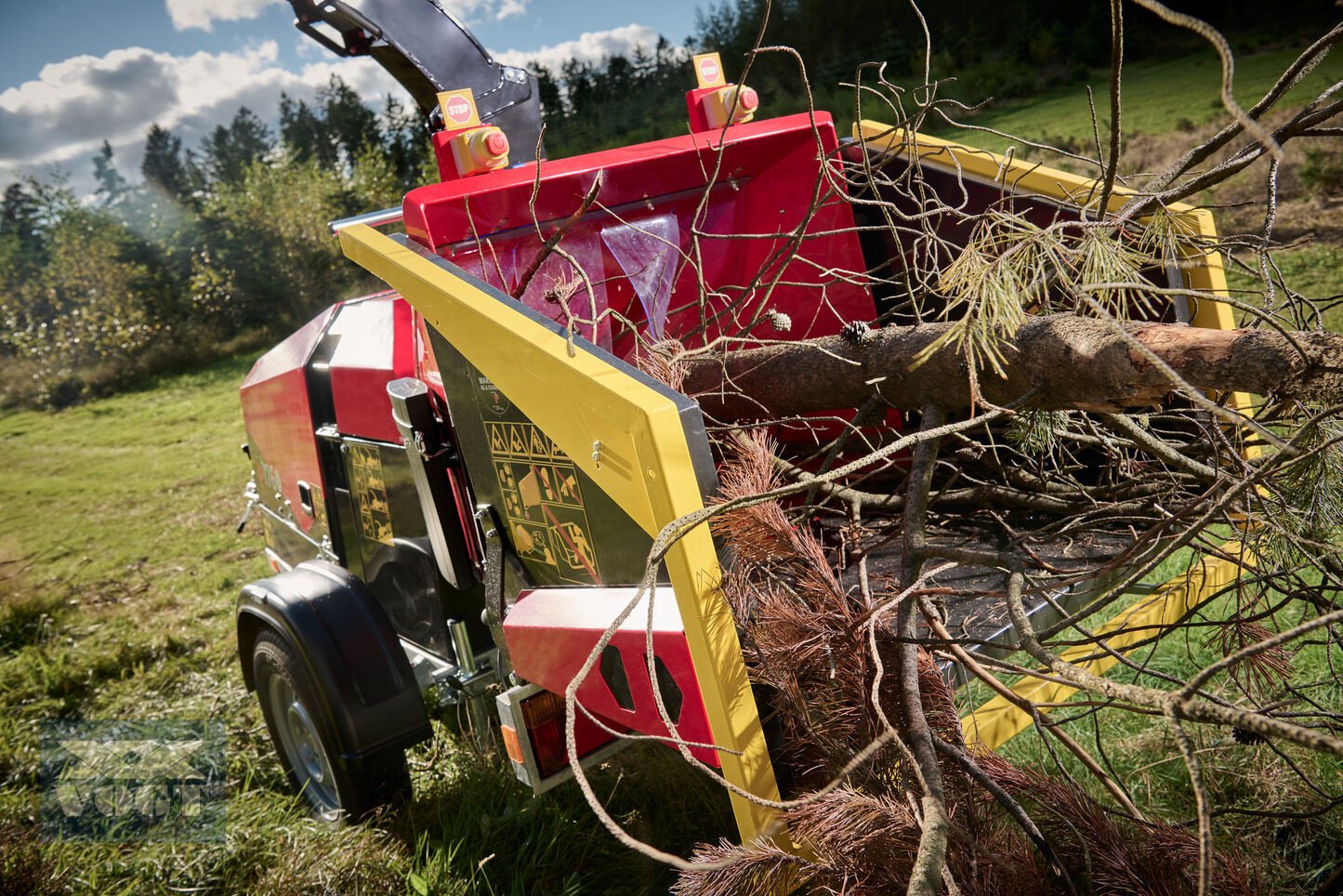 Holzhacker & Holzhäcksler des Typs TP 176 MOBILE D Holzhacker /Holzhäcksler mit Dieselmotor und PKW-Fahrwerk, Neumaschine in Schmallenberg (Bild 13)