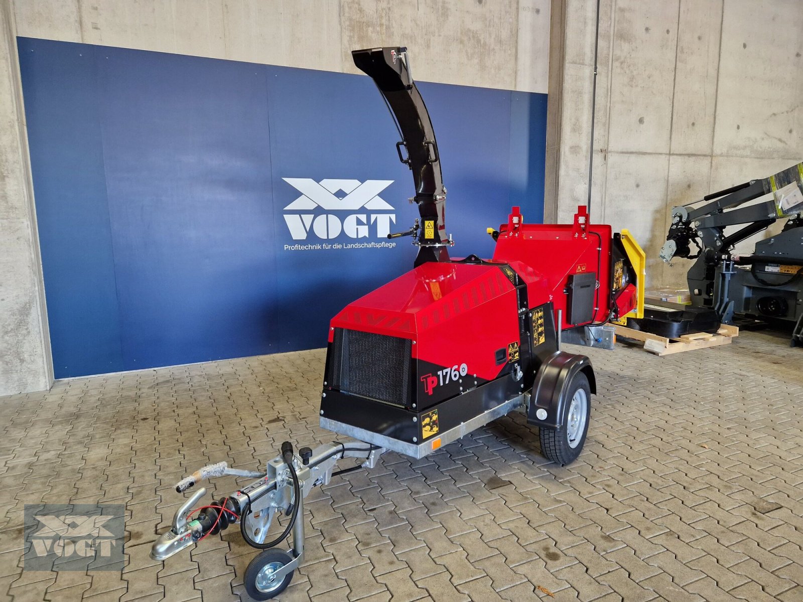 Holzhacker & Holzhäcksler des Typs TP 176 MOBILE D Holzhacker /Holzhäcksler mit Dieselmotor und PKW-Fahrwerk, Neumaschine in Schmallenberg (Bild 1)