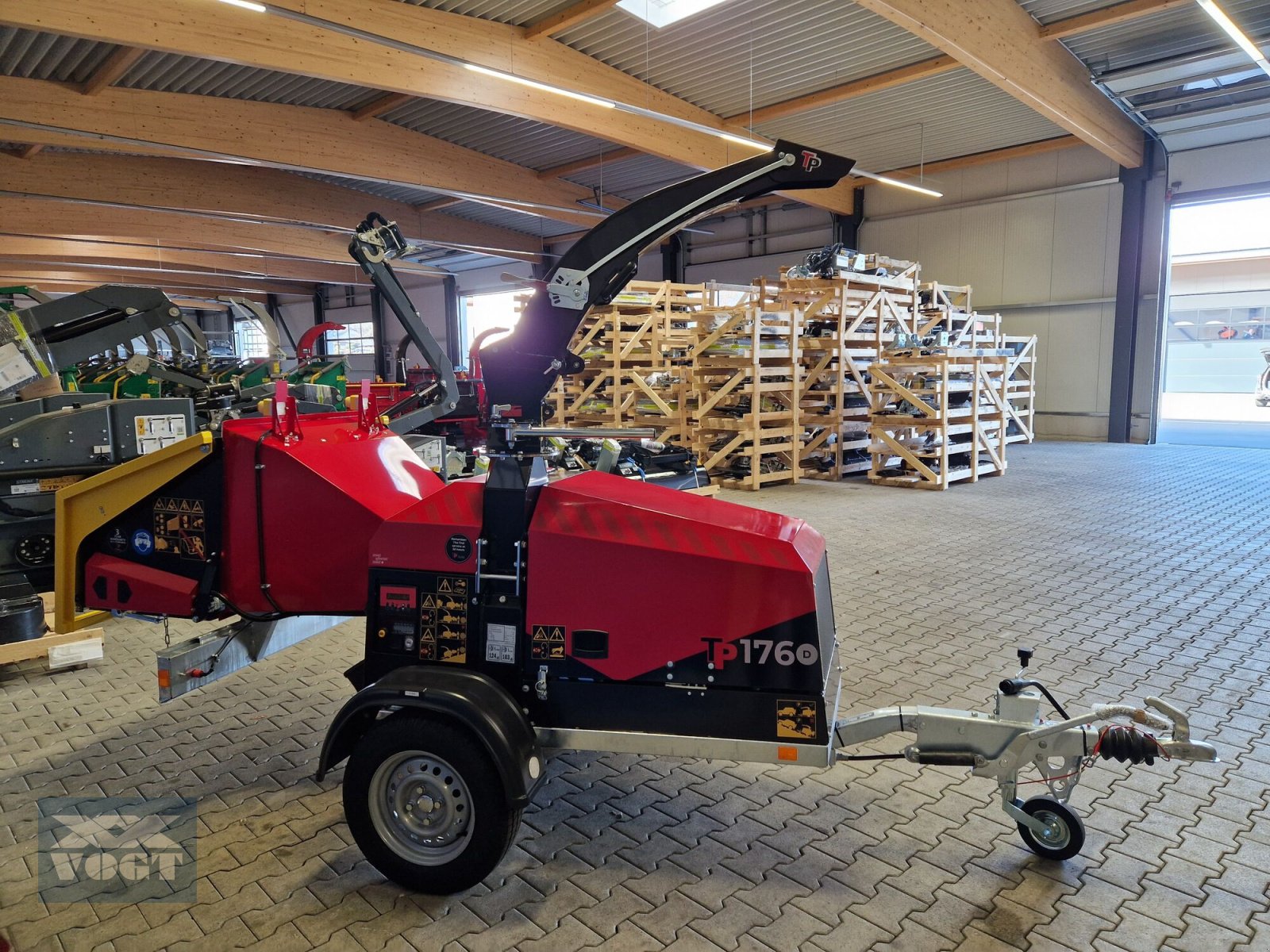 Holzhacker & Holzhäcksler des Typs TP 176 MOBILE D Holzhacker /Holzhäcksler mit Dieselmotor und PKW-Fahrwerk, Neumaschine in Schmallenberg (Bild 3)