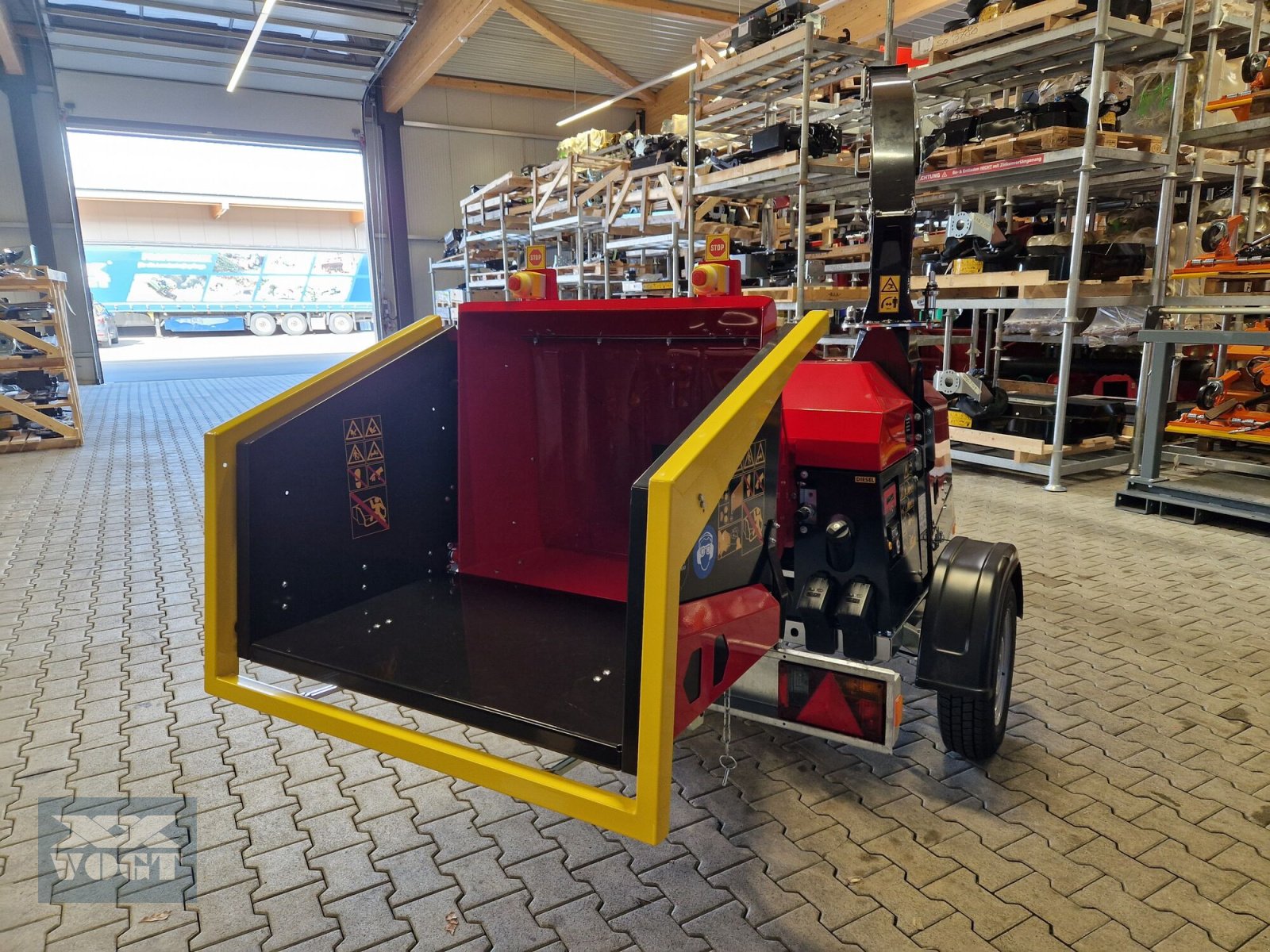 Holzhacker & Holzhäcksler des Typs TP 176 MOBILE D Holzhacker /Holzhäcksler mit Dieselmotor und PKW-Fahrwerk, Neumaschine in Schmallenberg (Bild 4)