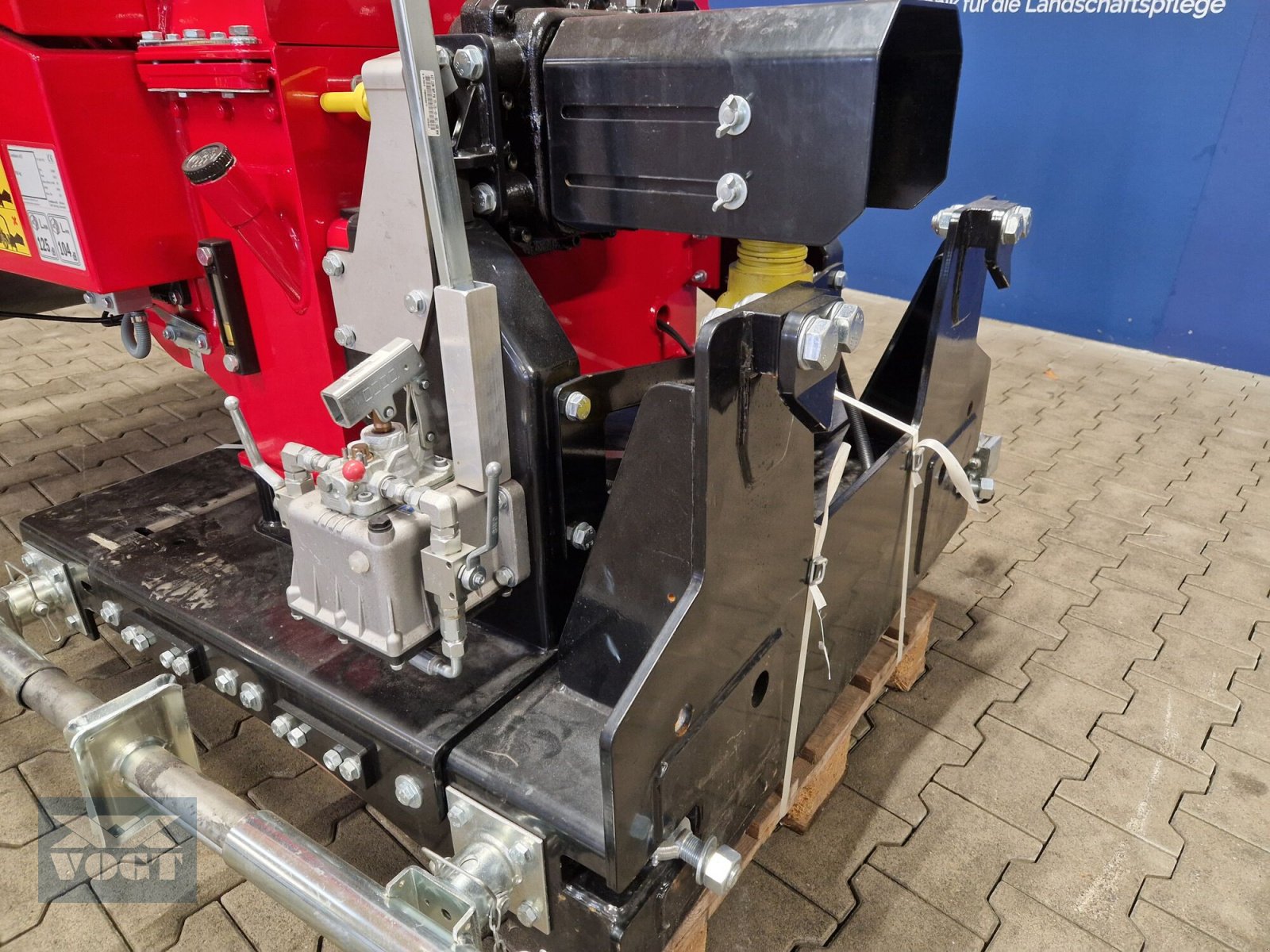 Holzhacker & Holzhäcksler des Typs TP 200 PTO UNIMOG Holzhacker /Holzhäcksler für UNIMOG-Vorführgerät-, Gebrauchtmaschine in Schmallenberg (Bild 17)