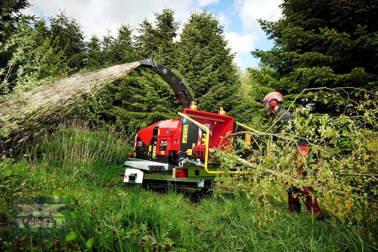 Holzhacker & Holzhäcksler typu TP 215 MOBILE Holzhäcksler mit Dieselmotor und 270°Drehkranz, Neumaschine w Schmallenberg (Zdjęcie 13)