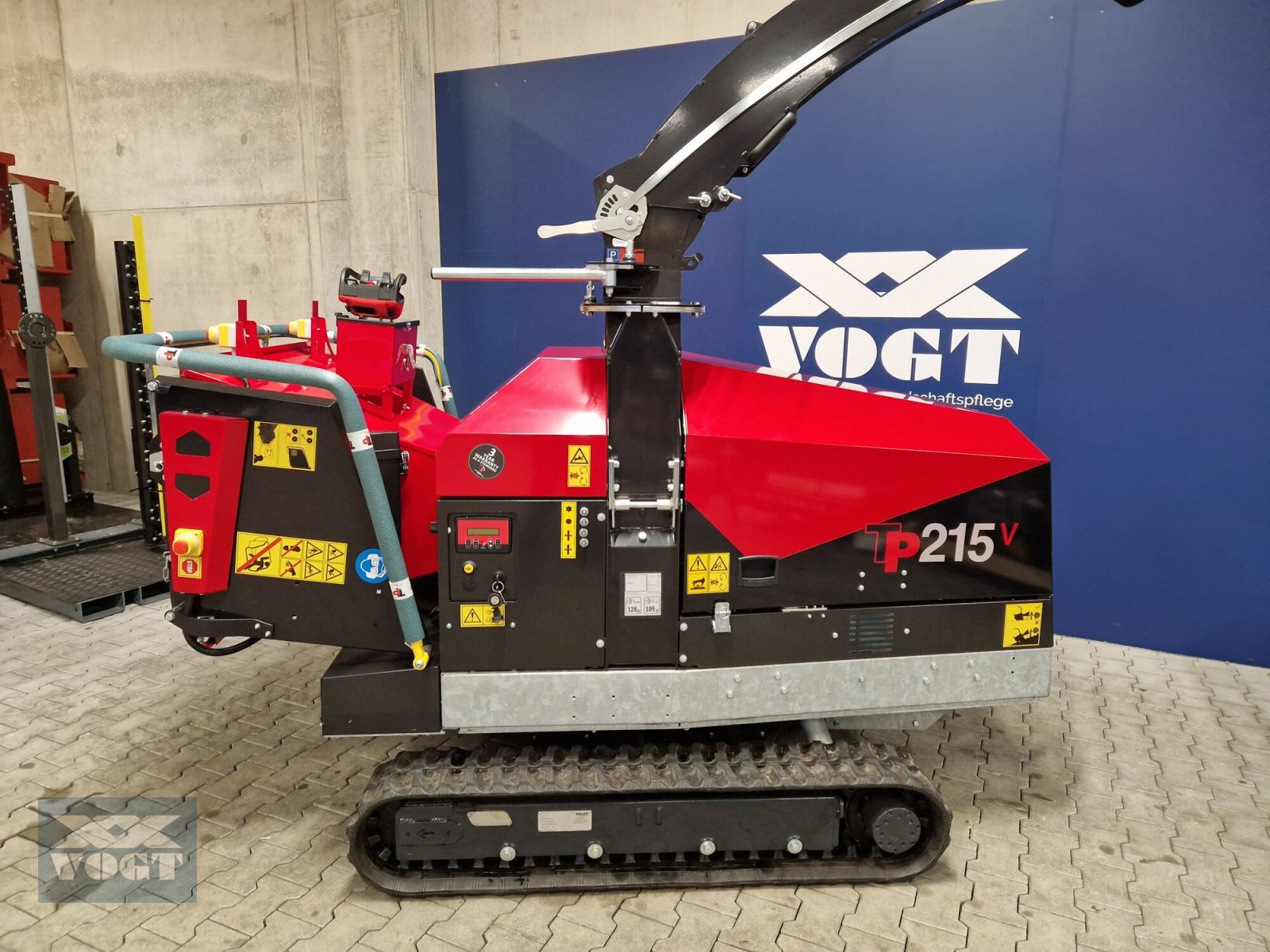 Holzhacker & Holzhäcksler des Typs TP 215 TRACK Holzhacker /Holzhäcksler mit Dieselmotor und Kettenfahrwerk, Neumaschine in Schmallenberg (Bild 2)