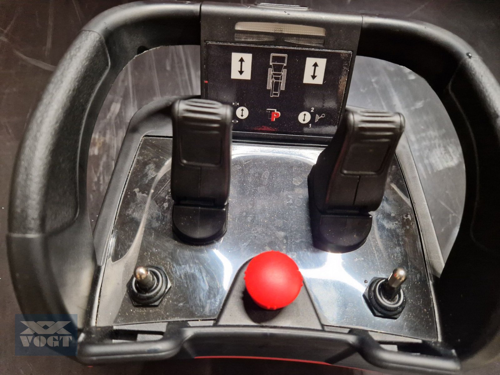 Holzhacker & Holzhäcksler des Typs TP 215 TRACK Holzhacker /Holzhäcksler mit Dieselmotor und Kettenfahrwerk, Neumaschine in Schmallenberg (Bild 5)