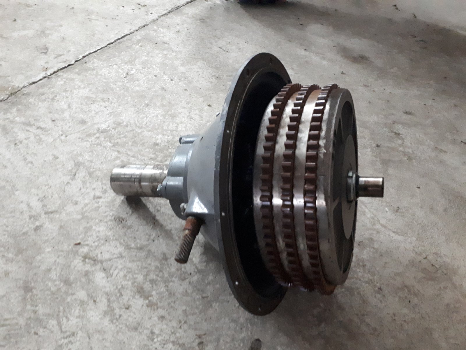 Holzhacker & Holzhäcksler des Typs Twin Disc Schaltkupplung Holzhacker Rubble Master, Neumaschine in Stollhof (Bild 1)