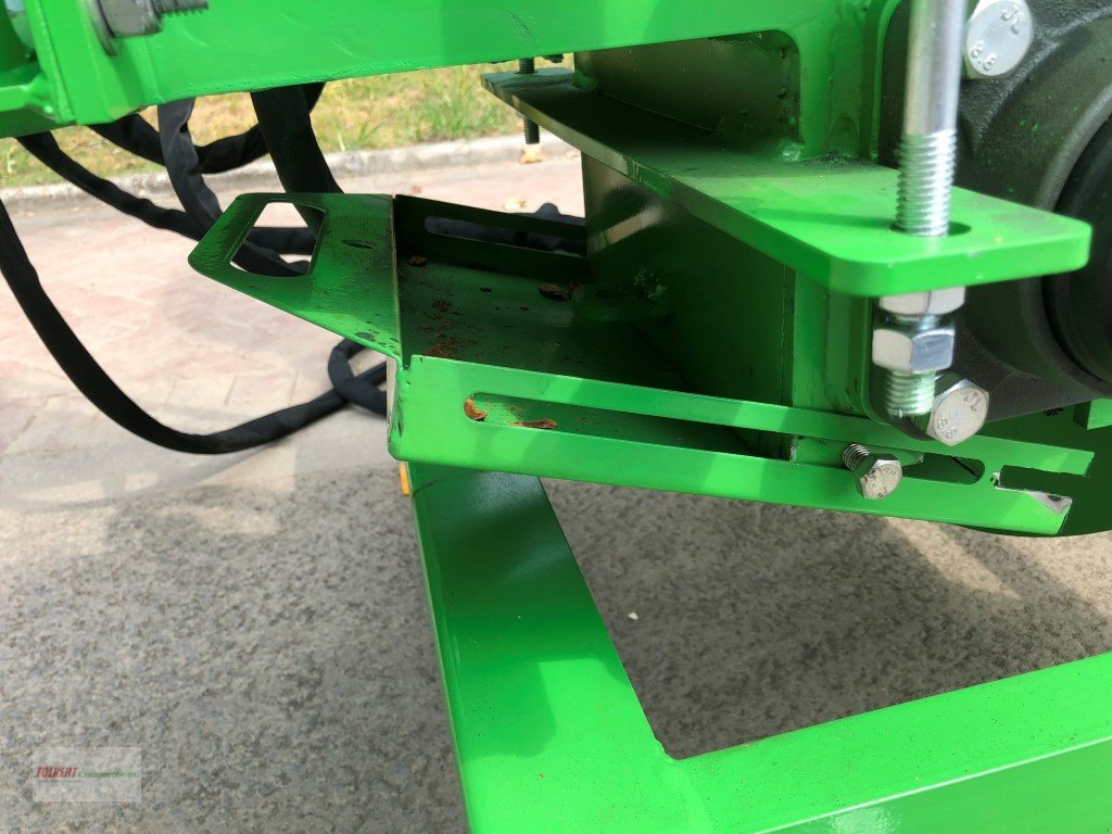 Holzhacker & Holzhäcksler des Typs Victory BX-102RS Holzschredder Häcksler Schredder mit Hydrauliksystem für Traktor, Neumaschine in Berlin (Bild 10)