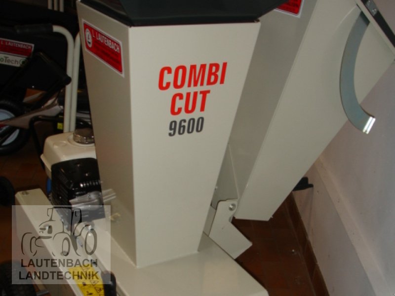 Holzhäcksler & Buschhacker des Typs Cramer Combi Cut 9600, Neumaschine in Rollshausen (Bild 1)