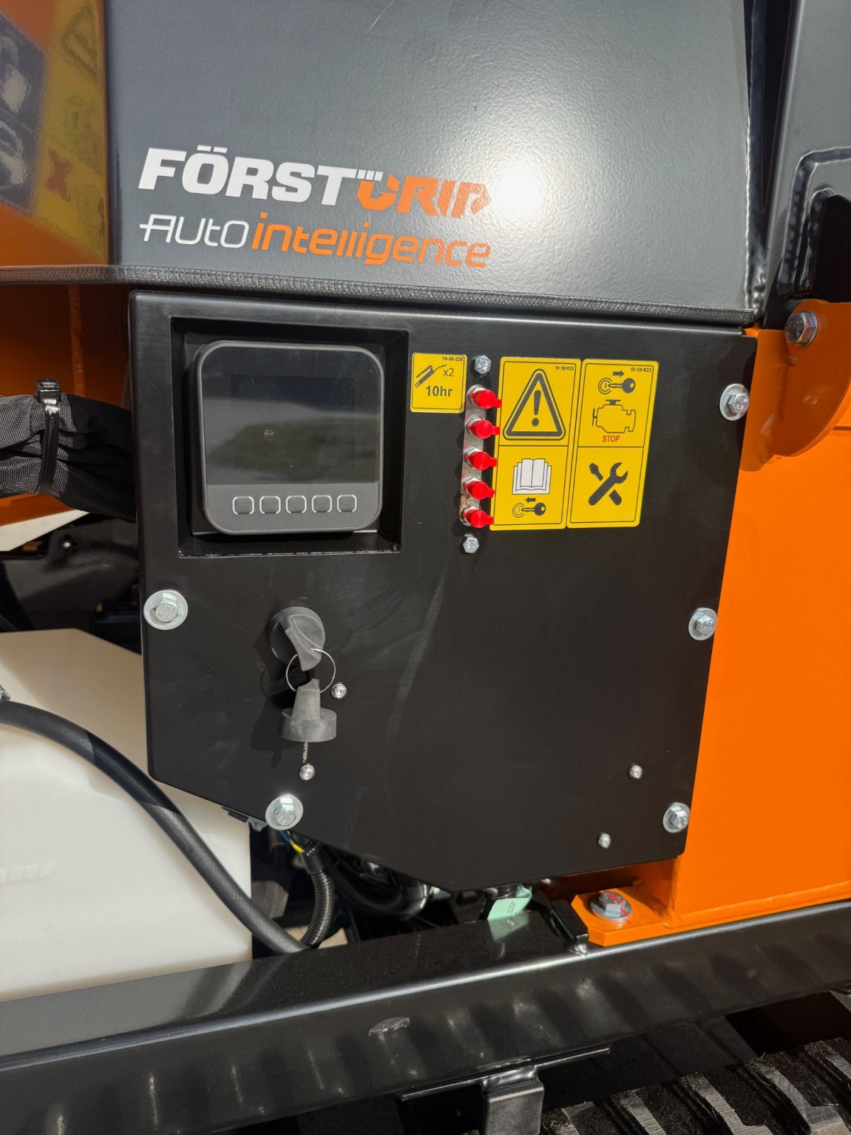 Holzhäcksler & Buschhacker типа Först TR8D55, Gebrauchtmaschine в Mittenwalde (Фотография 3)