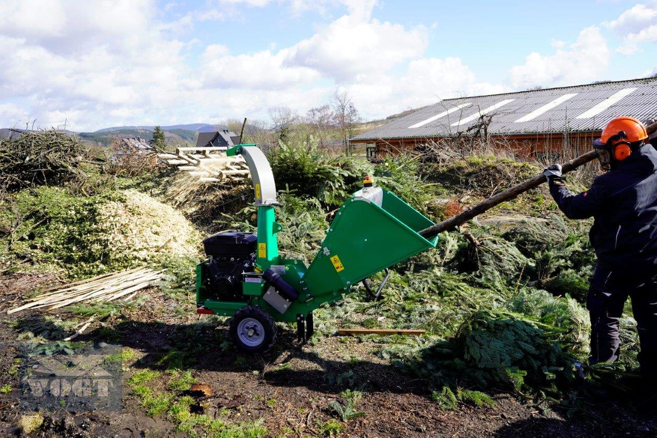 Holzhäcksler & Buschhacker des Typs HS 100 M PRO Holzhäcksler /Holzhacker /Holzschredder mit Benzinmotor, Neumaschine in Schmallenberg (Bild 8)