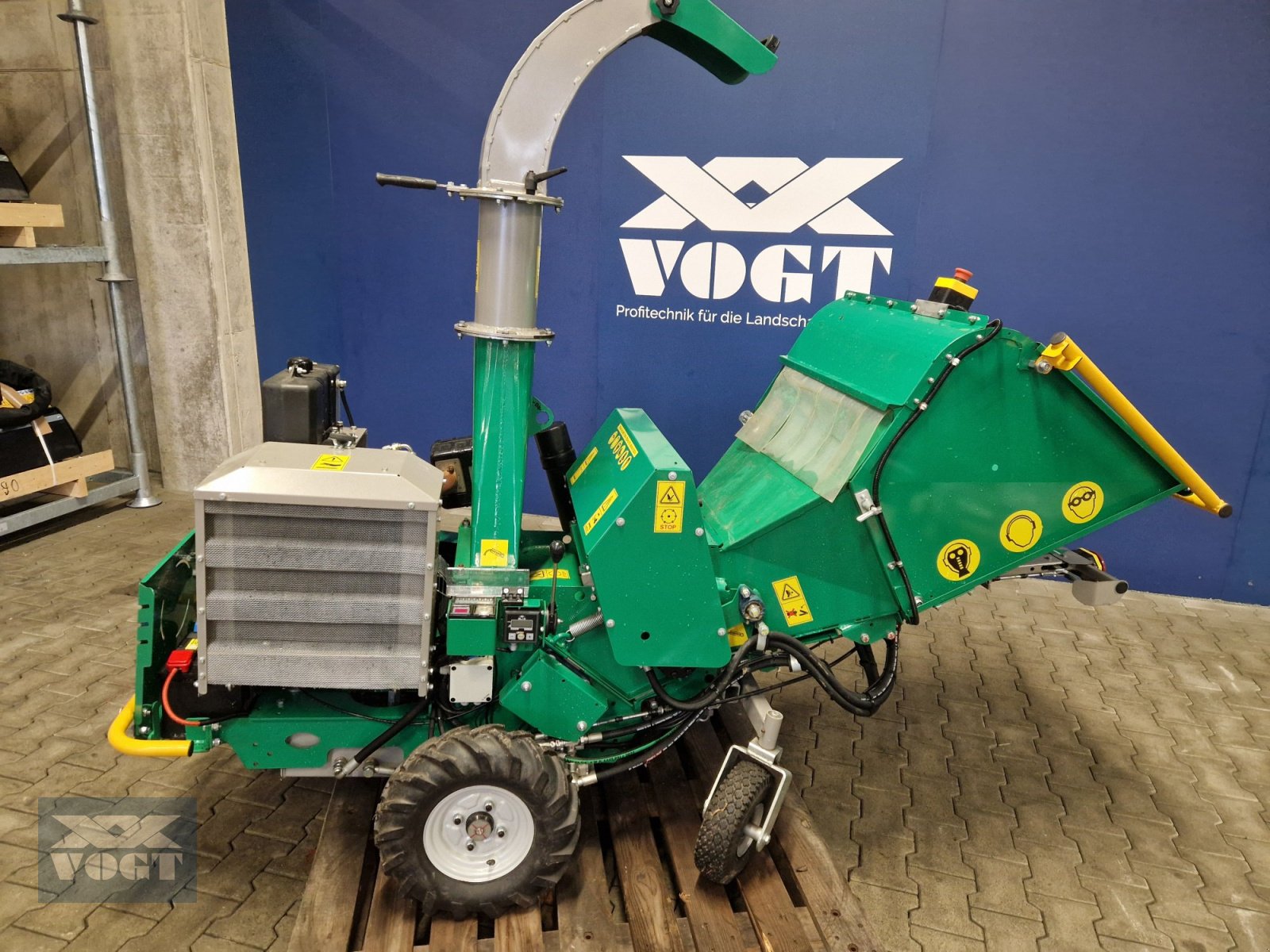 Holzhäcksler & Buschhacker des Typs HS 140MR PRO Holzhäcksler /Holzhacker mit Dieselmotor und Radantrieb, Gebrauchtmaschine in Schmallenberg (Bild 1)