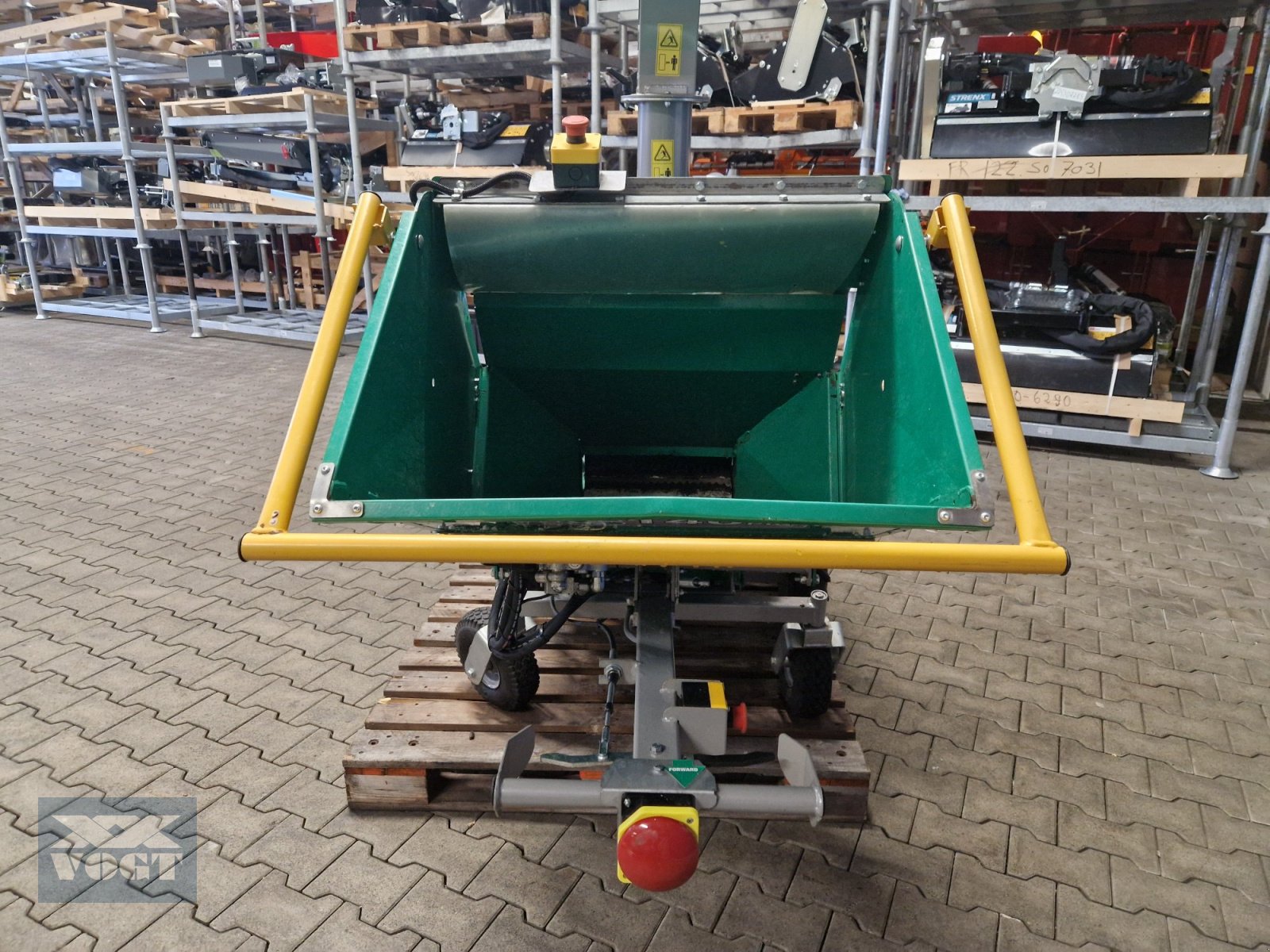 Holzhäcksler & Buschhacker des Typs HS 140MR PRO Holzhäcksler /Holzhacker mit Dieselmotor und Radantrieb, Gebrauchtmaschine in Schmallenberg (Bild 5)