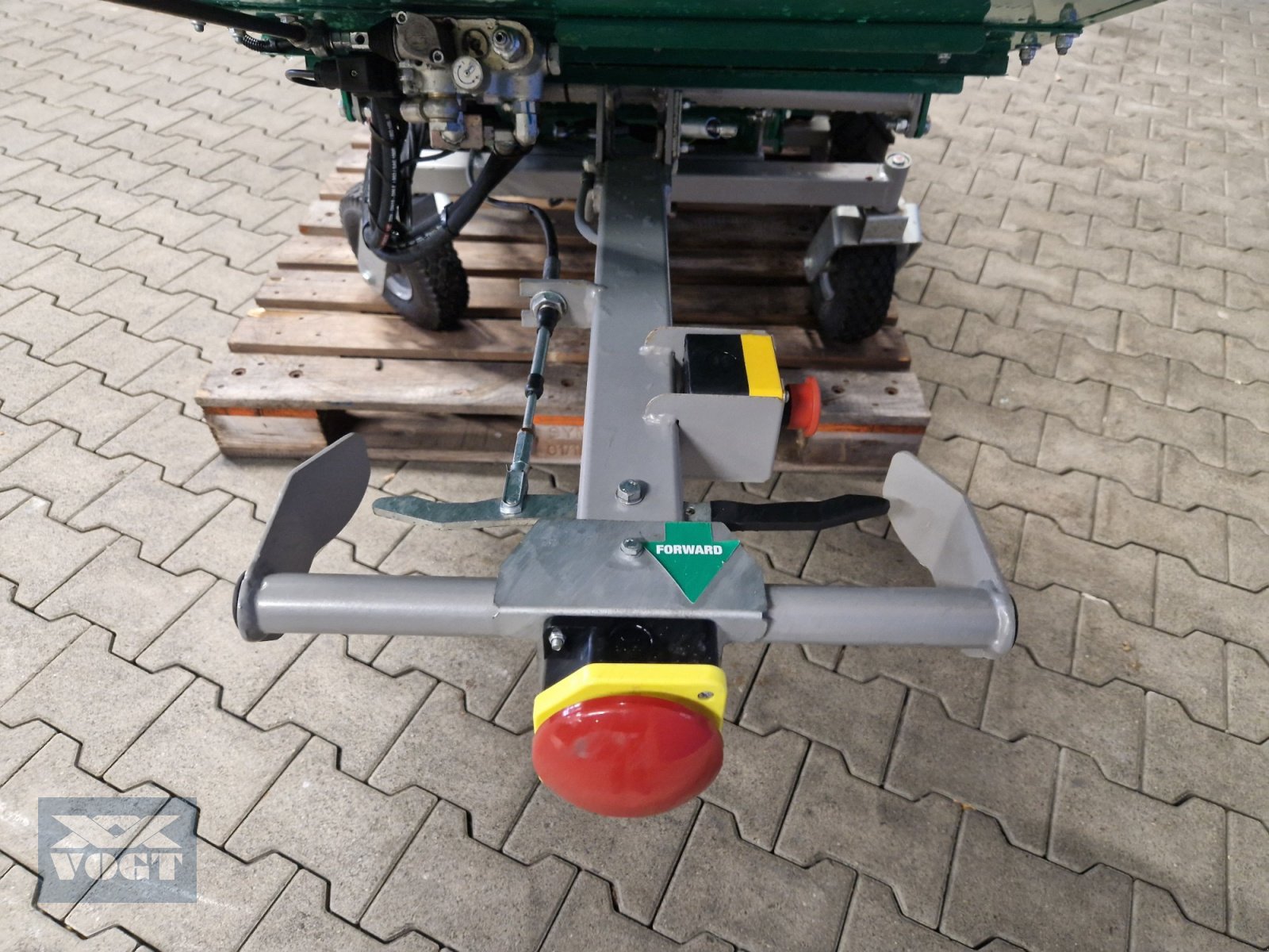 Holzhäcksler & Buschhacker des Typs HS 140MR PRO Holzhäcksler /Holzhacker mit Dieselmotor und Radantrieb, Gebrauchtmaschine in Schmallenberg (Bild 7)