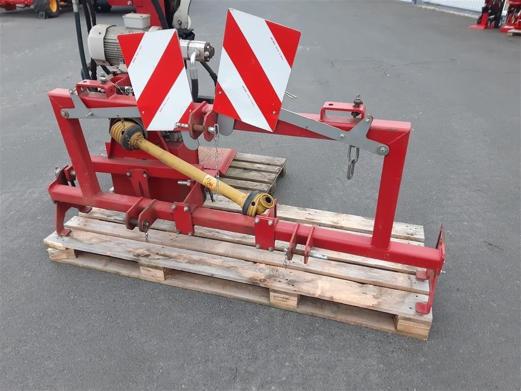 Holzspalter des Typs AMR Vogesenblitz VPE 22+LBH, Gebrauchtmaschine in Grimma (Bild 7)