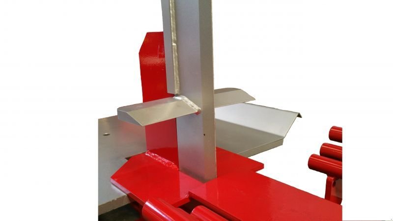 Holzspalter Türe ait AMR HPF17, Gebrauchtmaschine içinde LA SOUTERRAINE (resim 2)