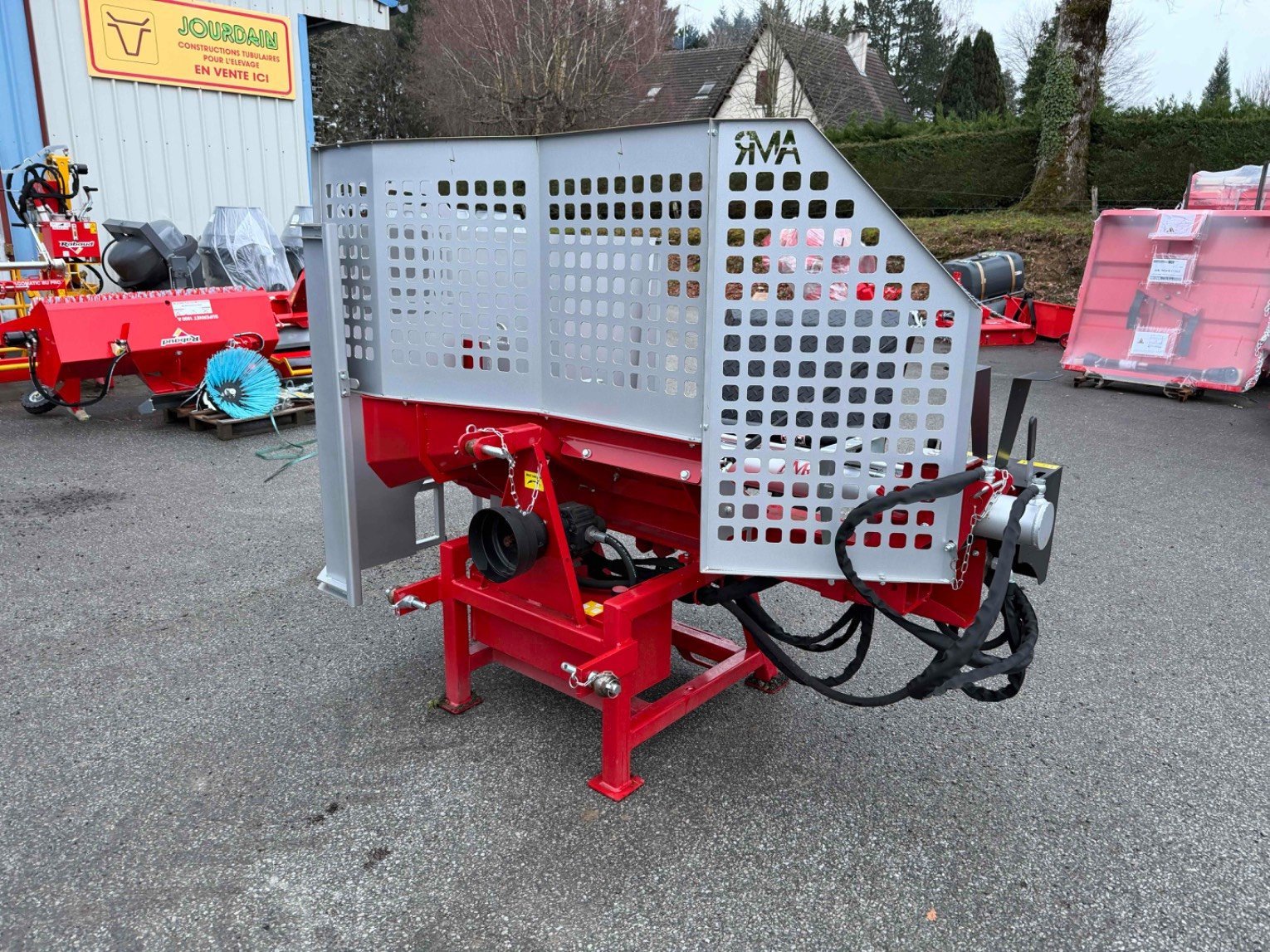 Holzspalter типа AMR HPF17, Gebrauchtmaschine в LA SOUTERRAINE (Фотография 4)
