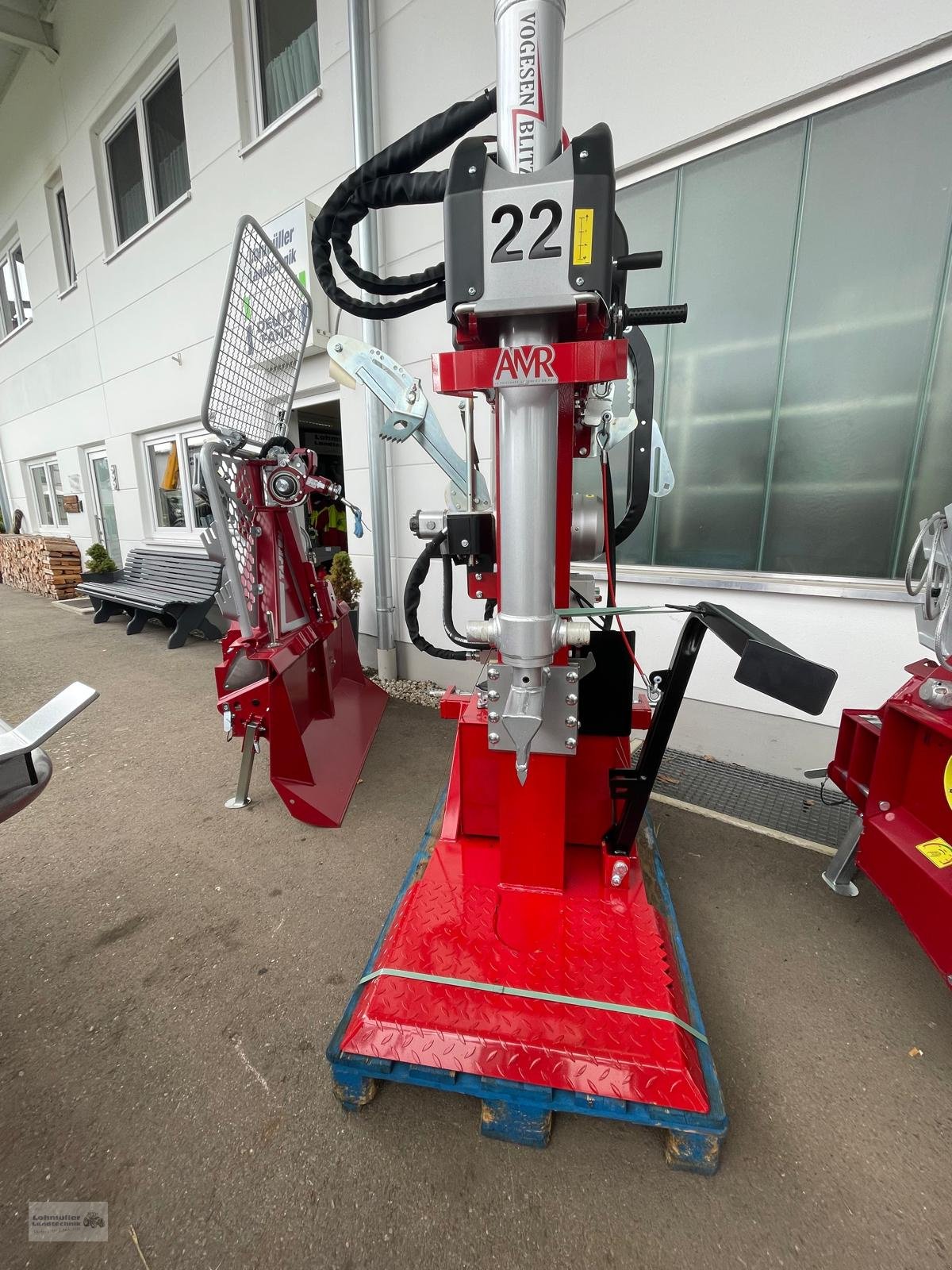 Holzspalter typu AMR VPE22+LBM, Neumaschine v Traunreut (Obrázek 1)