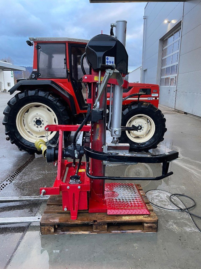 Holzspalter типа AMR VPF 17, Gebrauchtmaschine в Domdidier (Фотография 1)