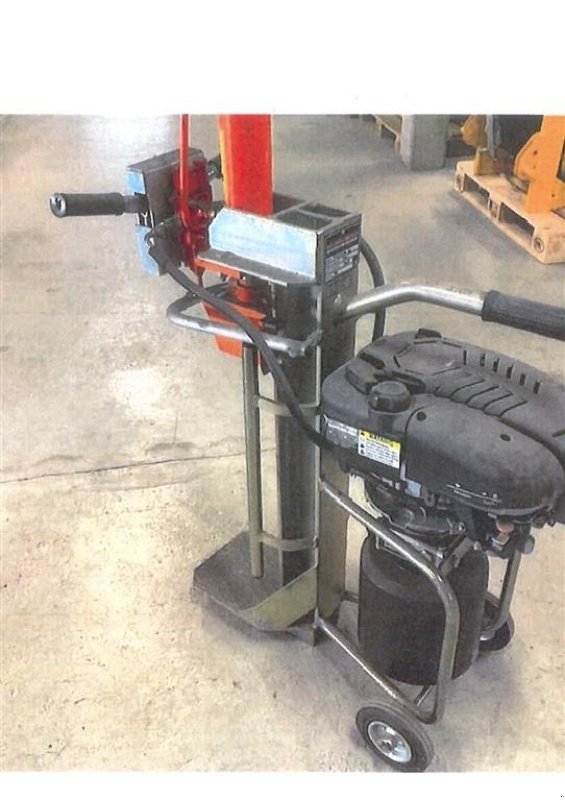 Holzspalter des Typs Balfor 9 Ton/55 cm/benzin 6 HK, Gebrauchtmaschine in Egtved (Bild 2)