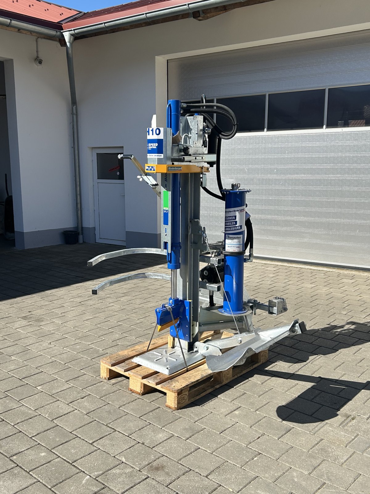 Holzspalter of the type Binderberger H 10 Z, Neumaschine in Rennertshofen (Picture 3)