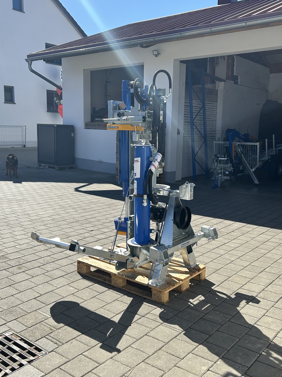 Holzspalter of the type Binderberger H 10 Z, Neumaschine in Rennertshofen (Picture 4)