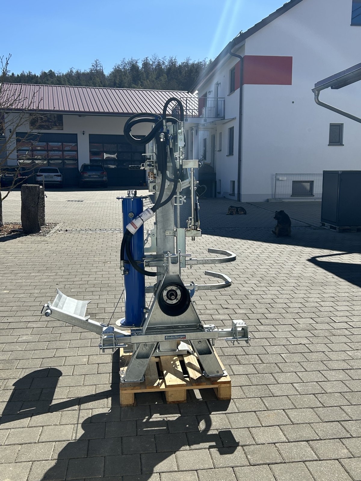 Holzspalter of the type Binderberger H 10 Z, Neumaschine in Rennertshofen (Picture 5)