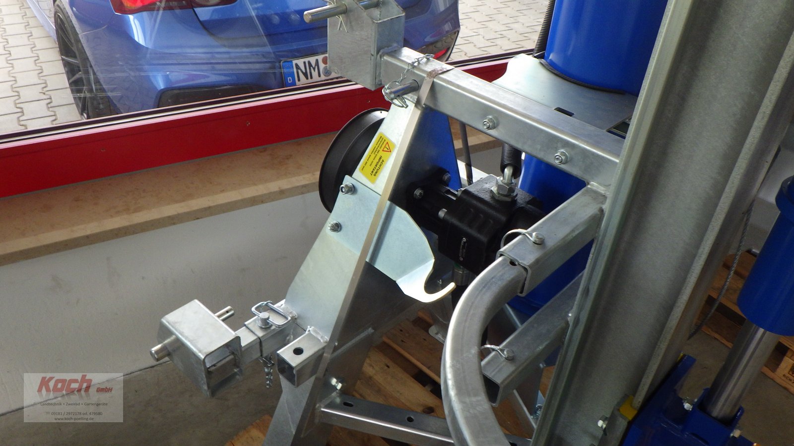 Holzspalter des Typs Binderberger H 10 Z, Neumaschine in Neumarkt / Pölling (Bild 2)