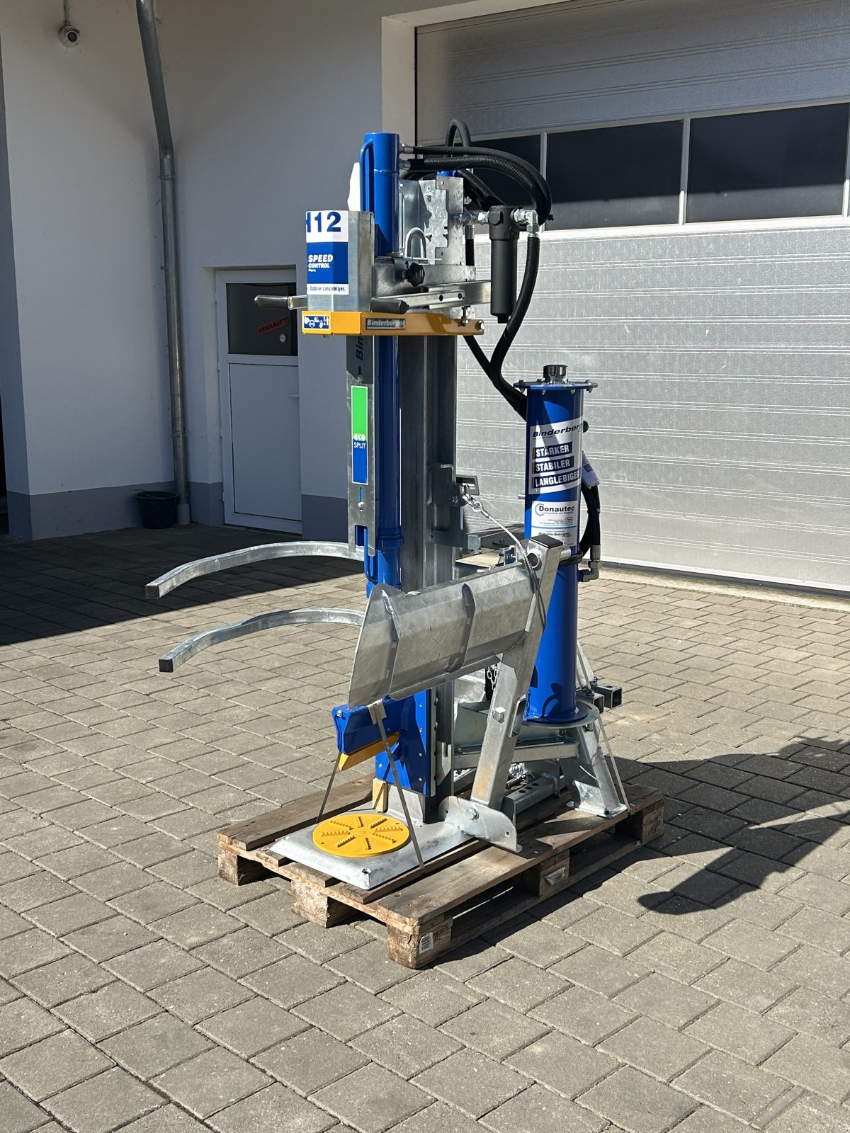 Holzspalter des Typs Binderberger H 12 Z, Neumaschine in Rennertshofen (Bild 3)