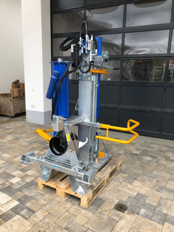 Holzspalter des Typs Binderberger H 20 Z, Neumaschine in Rennertshofen (Bild 2)