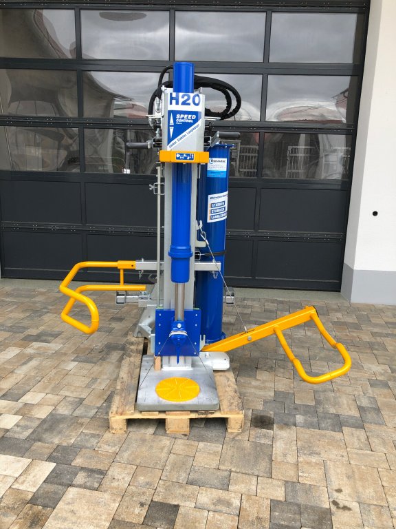 Holzspalter des Typs Binderberger H 20 Z, Neumaschine in Rennertshofen (Bild 3)