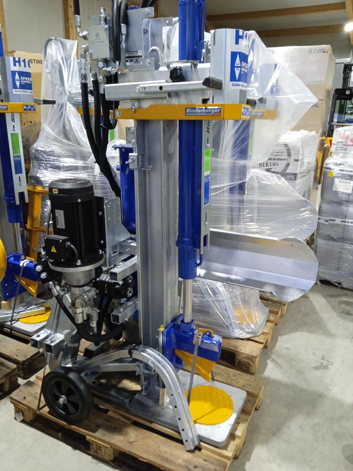 Holzspalter des Typs Binderberger H10 ZE, Neumaschine in Nittenau (Bild 2)