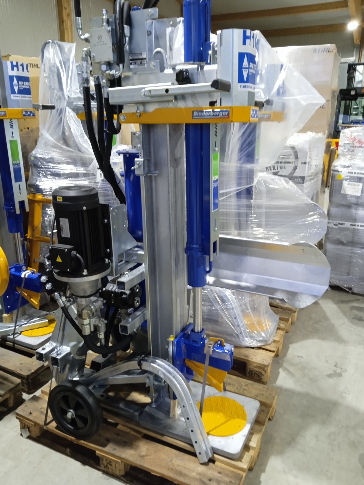 Holzspalter des Typs Binderberger H10 ZE, Neumaschine in Nittenau (Bild 3)