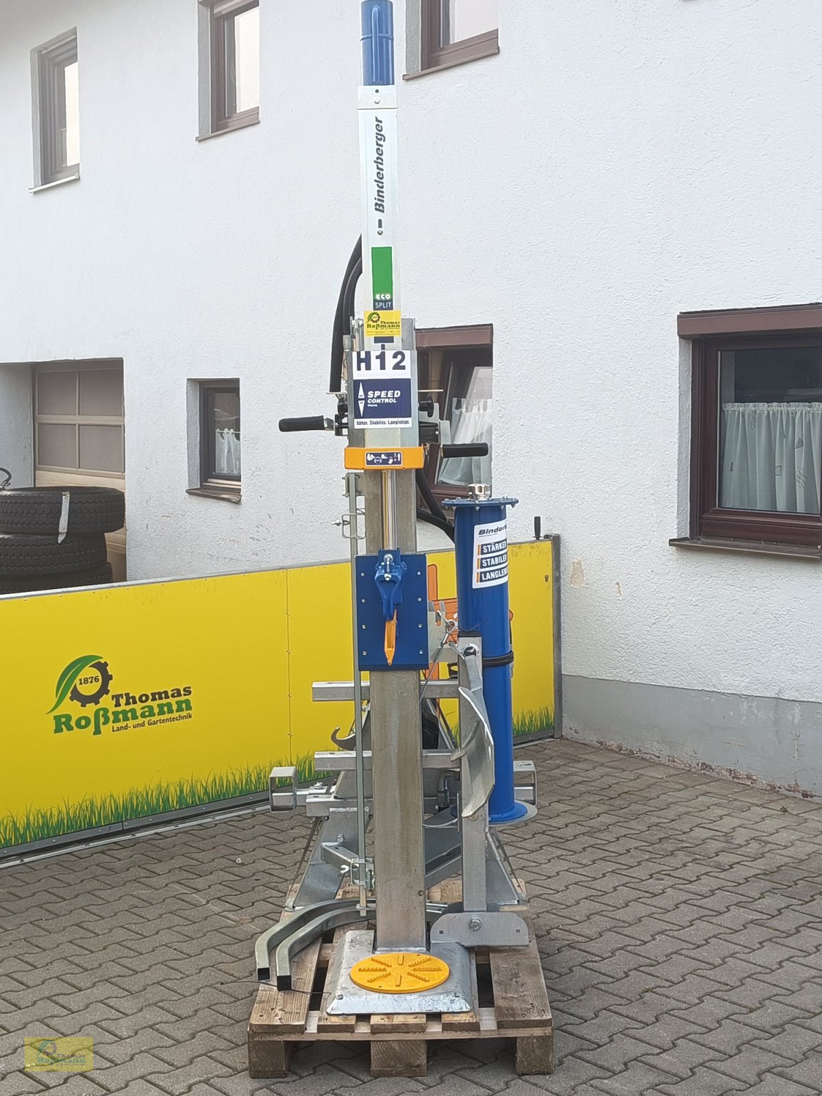 Holzspalter des Typs Binderberger H12 Z, Neumaschine in Tegernbach (Bild 3)