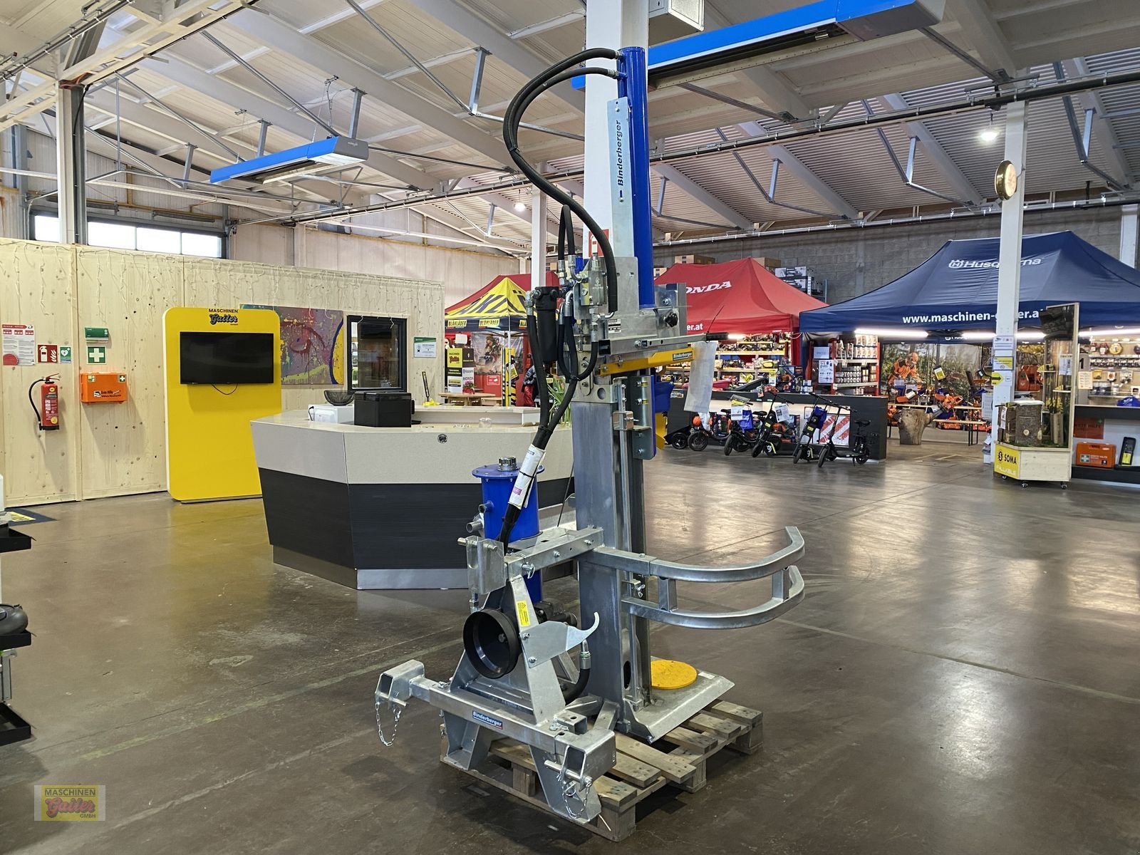 Holzspalter des Typs Binderberger H20Z Holzspalter mit Stammheber, Neumaschine in Kötschach (Bild 9)