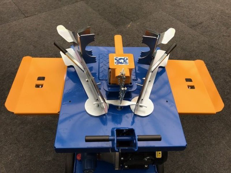 Holzspalter des Typs Binderberger Holzspalter H8E  8 Tonnen, Neumaschine in Tamsweg (Bild 5)