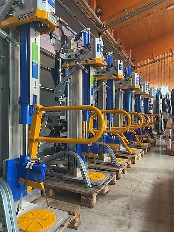 Holzspalter des Typs Binderberger Holzspalter KreissägeFörderband Rückezange Seilwinde, Gebrauchtmaschine in Schmallenberg (Bild 11)