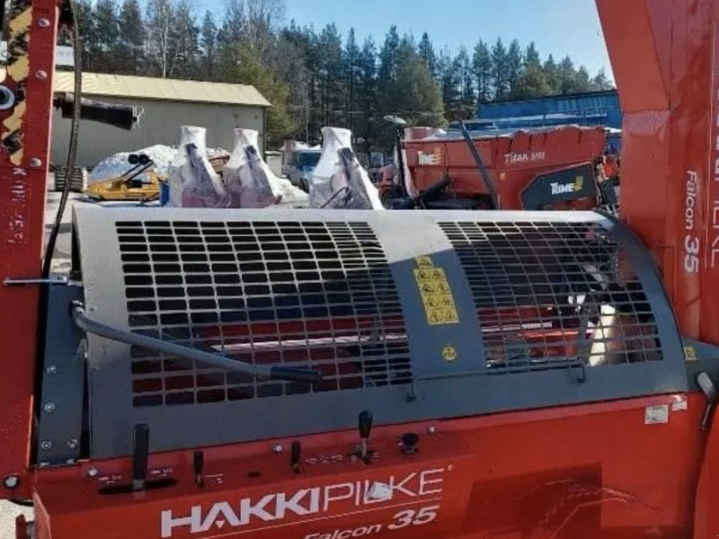 Holzspalter des Typs Hakki Pilke 35 FALCON, Gebrauchtmaschine in Vohenstrauß (Bild 1)