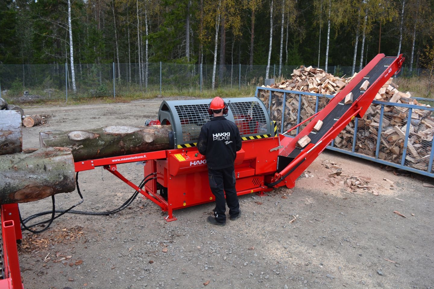 Holzspalter des Typs Hakki Pilke 43 PRO, Gebrauchtmaschine in Grou (Bild 1)
