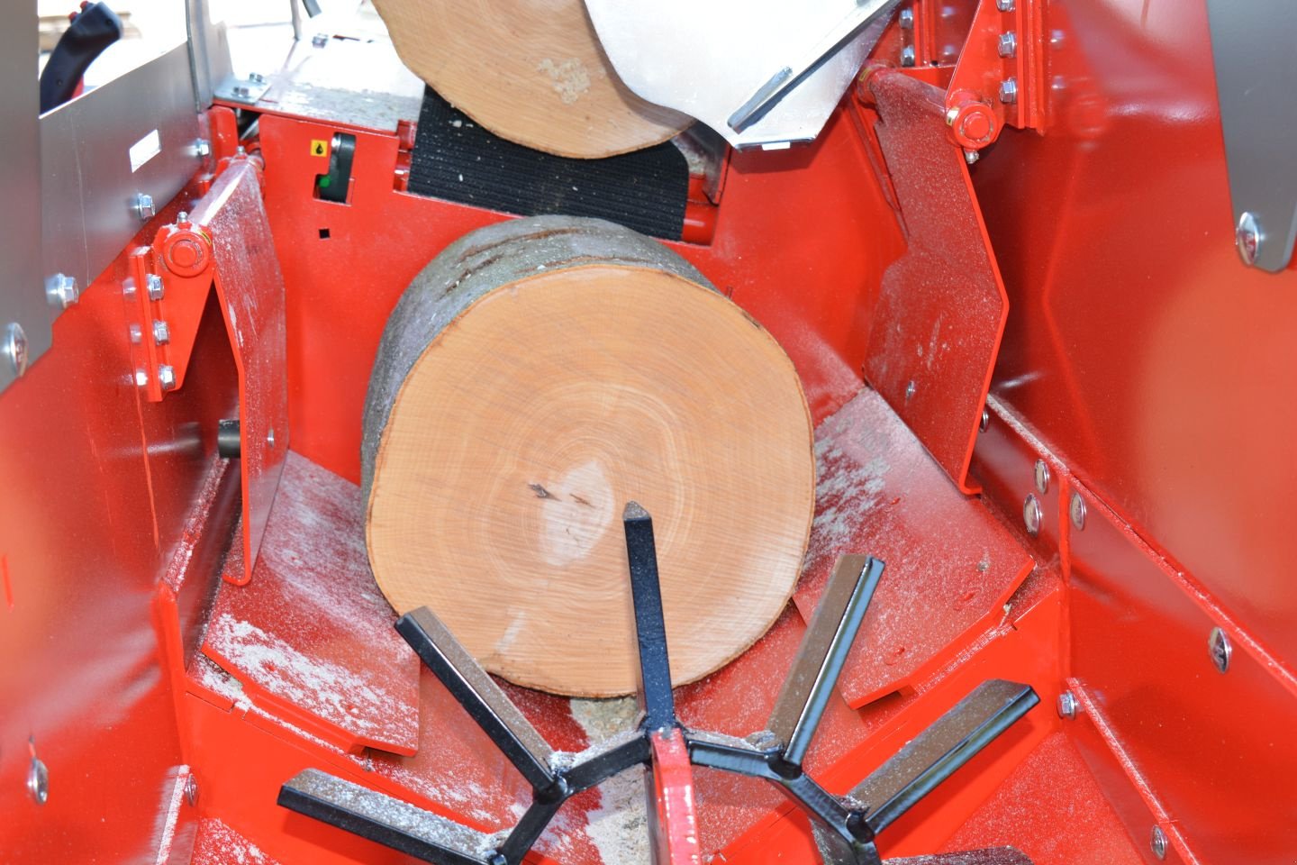Holzspalter des Typs Hakki Pilke 43 PRO, Gebrauchtmaschine in Grou (Bild 8)