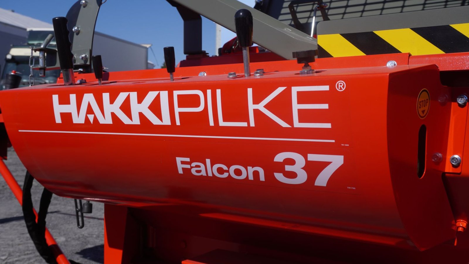 Holzspalter des Typs Hakki Pilke FALCON 37, Gebrauchtmaschine in Grou (Bild 2)