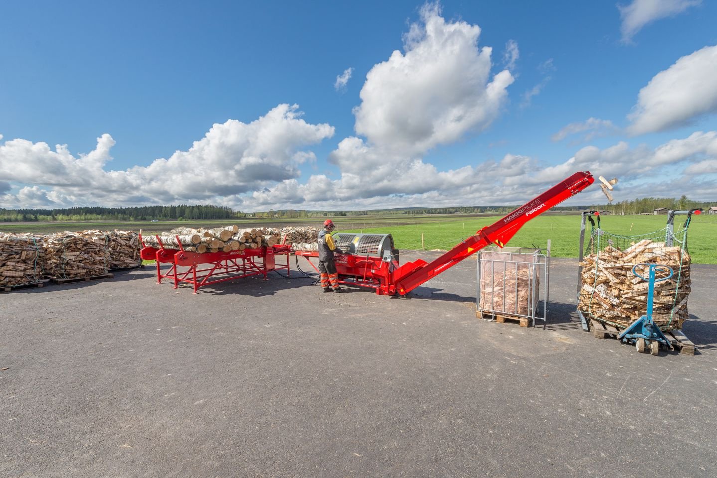 Holzspalter des Typs Hakki Pilke FALCON 37, Gebrauchtmaschine in Grou (Bild 1)