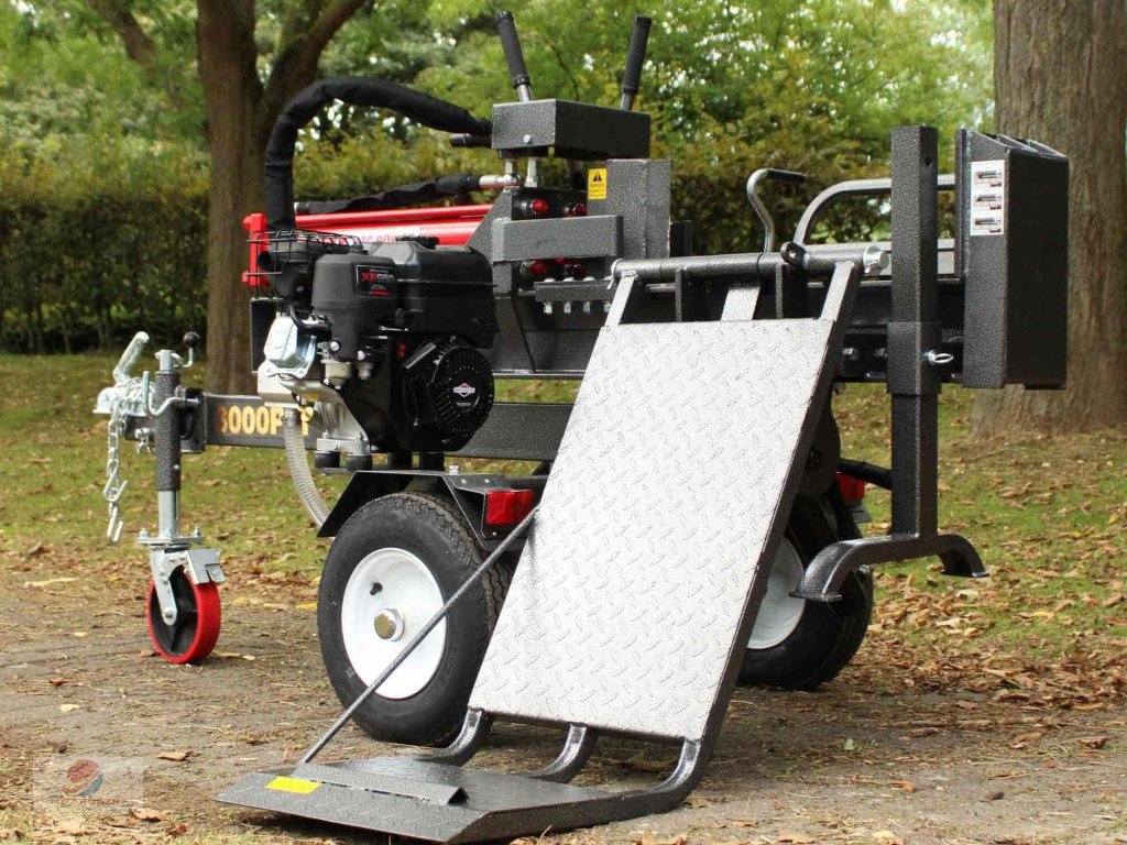 Holzspalter des Typs HZC Power HS30290 30 t liegend Holzspalter mit Benzinmotor & Stammheber, Neumaschine in Krefeld (Bild 2)