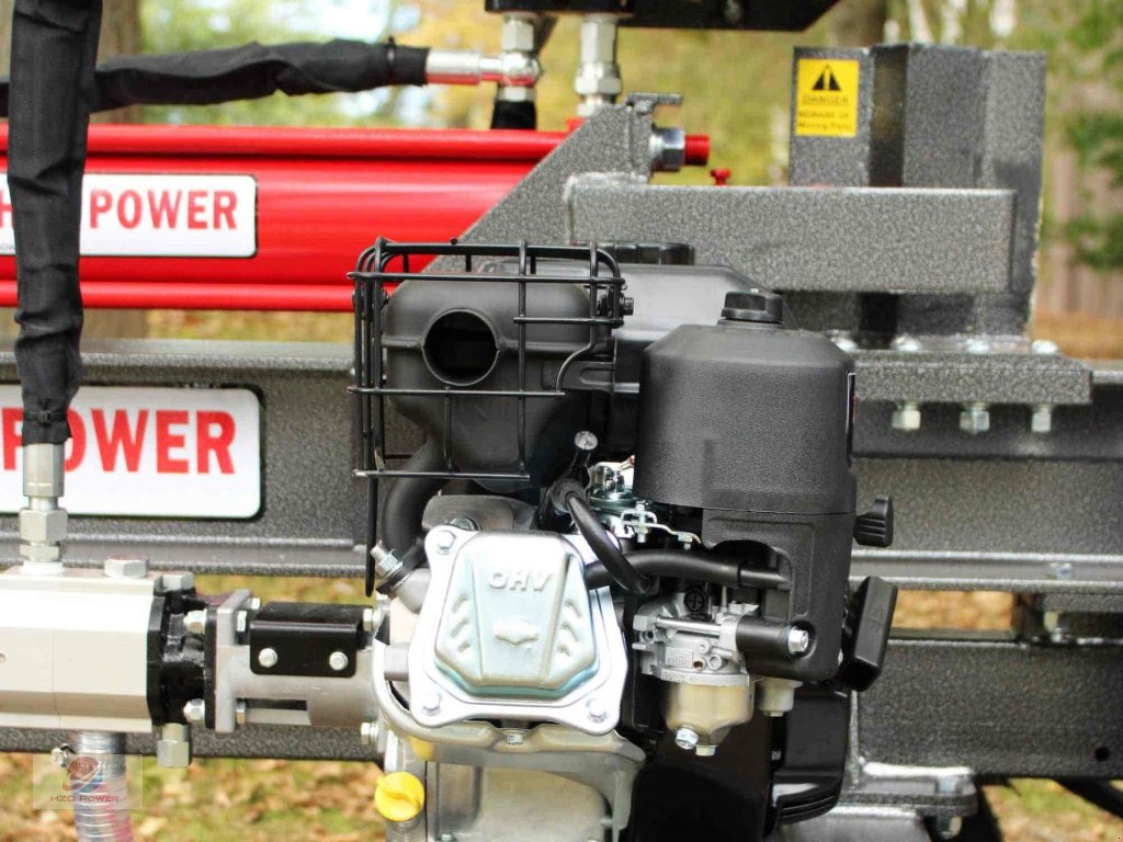 Holzspalter des Typs HZC Power HS30290 30 t liegend Holzspalter mit Benzinmotor & Stammheber, Neumaschine in Krefeld (Bild 8)