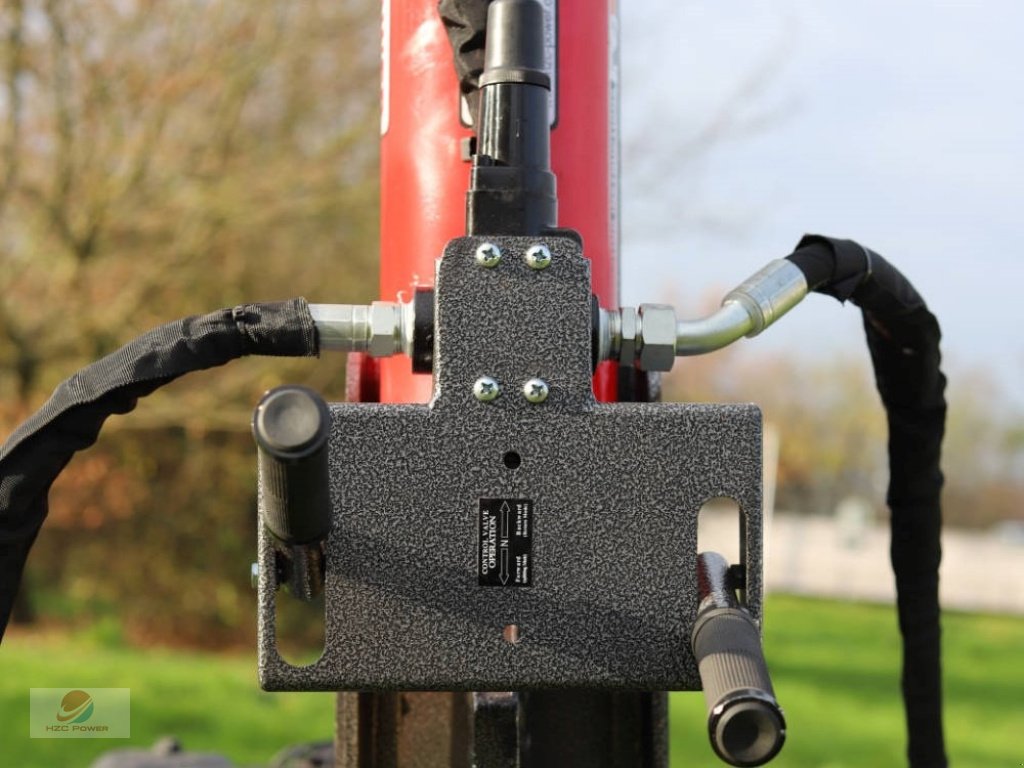 Holzspalter des Typs HZC Power HS40285 40 t stehender & liegender Holzspalter mit Benzinmotor & Tisch, Neumaschine in Krefeld (Bild 8)