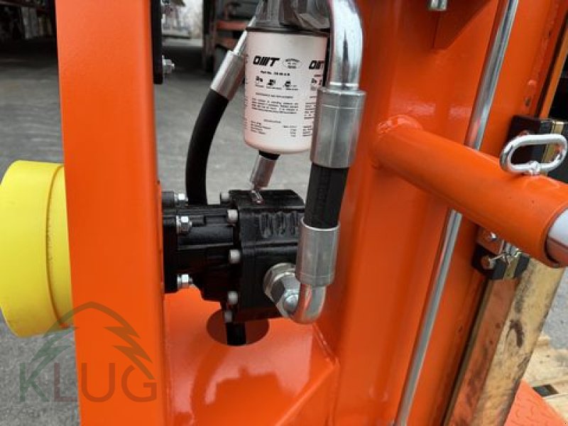 Holzspalter des Typs Kozina HCD 17T Vertikalholzspalter, Neumaschine in Pirching am Traubenberg (Bild 4)